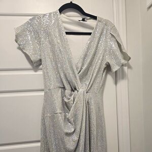 Silver colour dress size medium used like a new